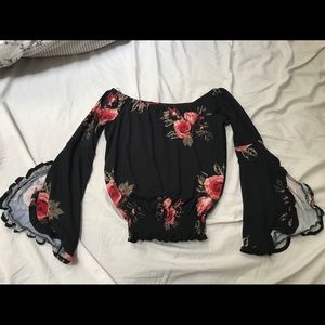 🌶 Cute black shirt with flowers